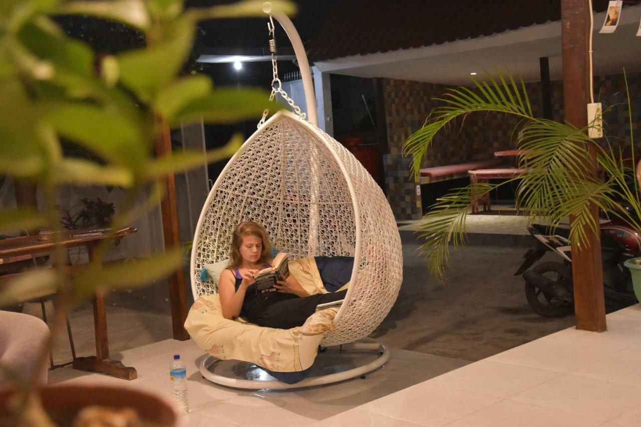 Hostel Nusa Penida Buitenkant foto