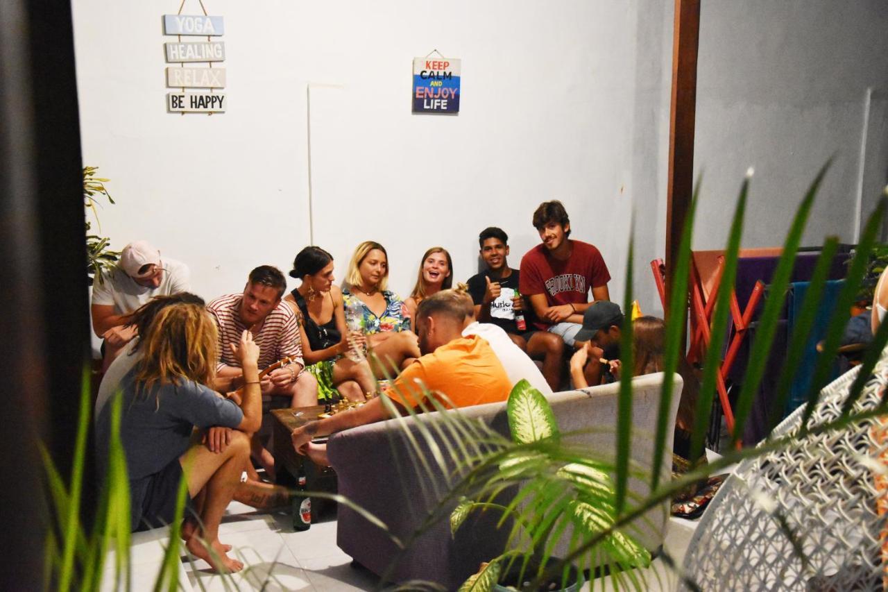 Hostel Nusa Penida Buitenkant foto